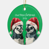 第1回クリスマスペパーソナライズされたンギンスサンタハット セラミックオーナメント (左)