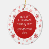 第1回クリスマス祖父母として赤いスノーフレーク写真 セラミックオーナメント (左)