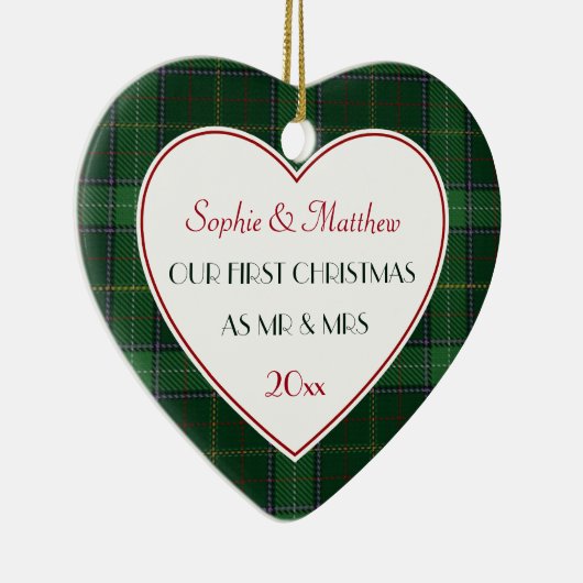 第1回クリスマス結婚したグリーンプレイドギフトハート セラミックオーナメント (右)