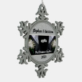 第1回クリスマス（2つのルーム） スノーフレークピューターオーナメント (左)