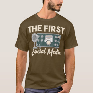 第1回ソーシャルメディアおもしろいレトロハムラジオパパ Tシャツ