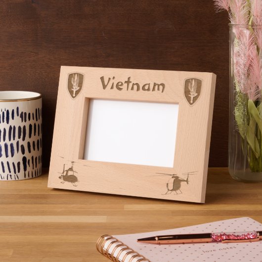 第1回航空母国 レーザー彫刻フレーム (左)