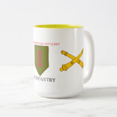 第1大隊の第5野戦砲兵の第1歩兵は襲います ツートーンマグカップ (正面右)