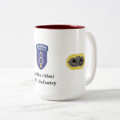第1大隊(Abn)の509th歩兵は襲います ツートーンマグカップ (正面右)