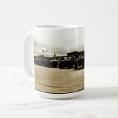 第1年次Pismoのビーチのハンマーの侵入 コーヒーマグカップ (正面左)