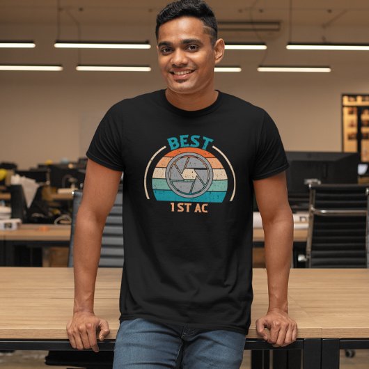 第1最高のAC - Camera Assistantレトロ Tシャツ