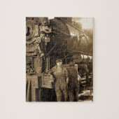 第1次世界大戦のヴィンテージの円形機関車庫Rosies ジグソーパズル (縦)