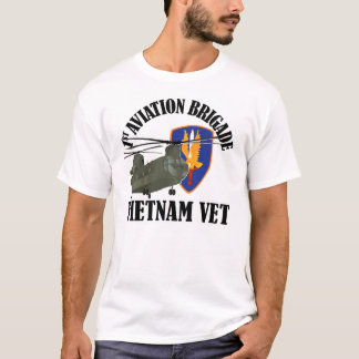 第1航空BDEベトナムCH-47 Tシャツ