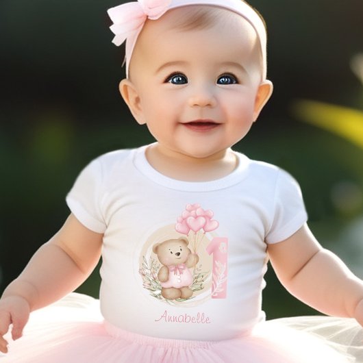 第1誕生日かわいいテディベア&ハートバルーン ベビーTシャツ