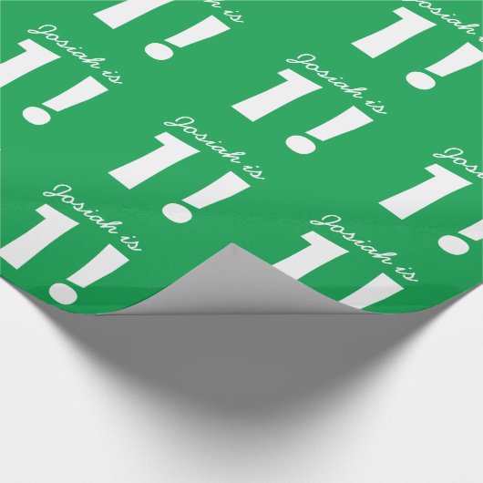 第1誕生日の名前をカスタムするのケリーの緑のユニセックス ラッピングペーパー (角)