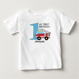 第1誕生日の普通消防車の青か赤 ベビーTシャツ