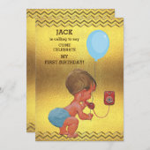 第1誕生日の男の赤ちゃんの電話気球の金ゴールドのシェブロン 招待状 (正面/裏面)