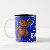 第1誕生日の踊りのテディー・ベア ツートーンマグカップ (左)
