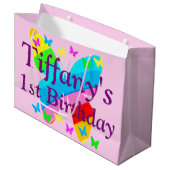 第1誕生日バタフライパーソナライズされた抱き枕 ラージペーパーバッグ (正面アングル)