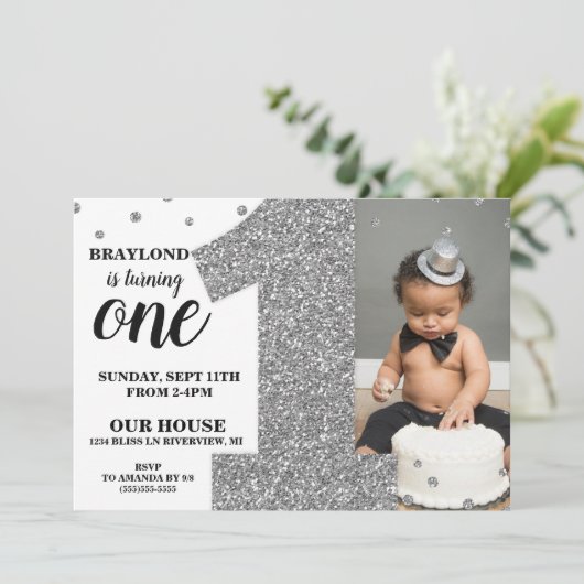 第1誕生日フェイクシルバーグリッター招待状 招待状 (スタンド正面)