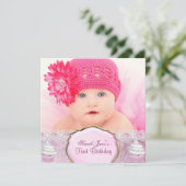 第1誕生日第1女子かわいらしピンクカップケーキベビー 招待状 (スタンド正面)