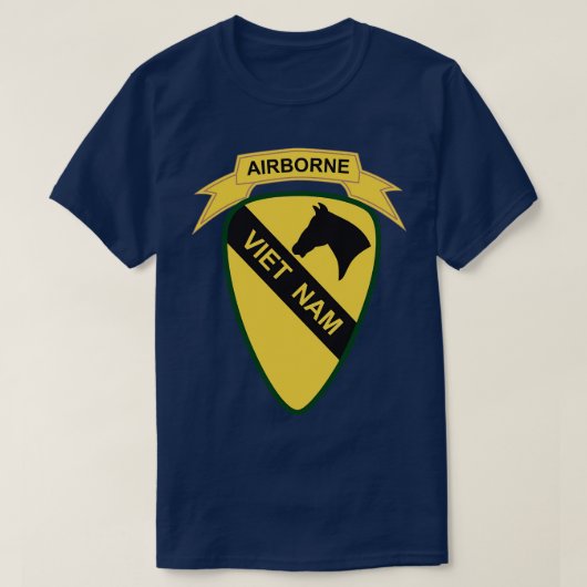 第1騎兵師団SSIタブ付きテキストX Tシャツ (デザイン正面)