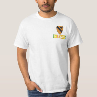 第1騎兵隊部AH-1Gのコブラのパイロットのワイシャツ Tシャツ