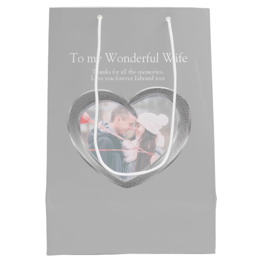 第10錫の結婚記念日の写真のギフトバッグ ミディアムペーパーバッグ (裏面)