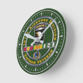 第101空挺師団ベトナム退役軍人 ラウンド壁時計 (傾斜)