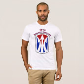 第11歩兵の組の肩パッチのTシャツ Tシャツ (正面フル)