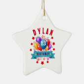 第13誕生日のお祝いの気球および赤の星102Z セラミックオーナメント (右)