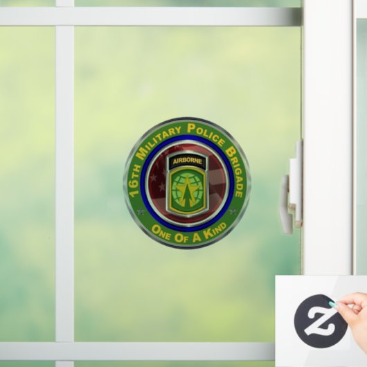 第16軍隊警察隊 ウィンドウサイン (ホーム)