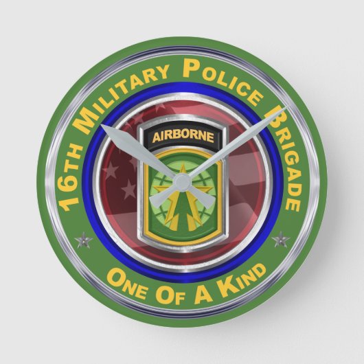 第16軍隊警察隊 ラウンド壁時計 (正面)