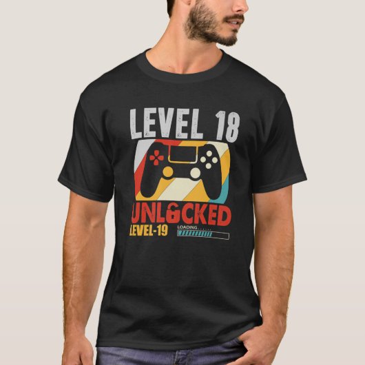 第18回ビデオゲーマー誕生日ギフトレベル18ロック解除F Tシャツ (正面)