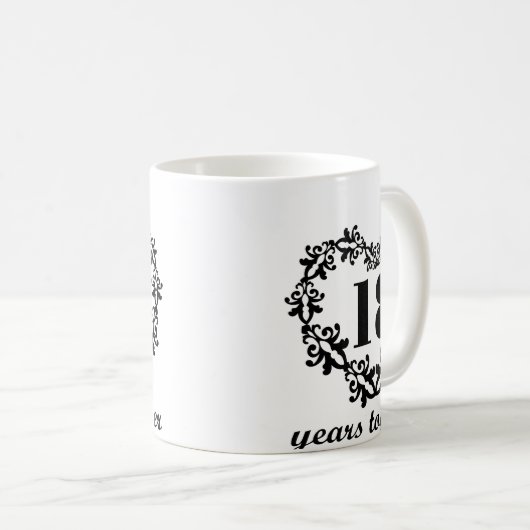第18記念日マグ一緒の18年のハートのギフトの コーヒーマグカップ (正面右)