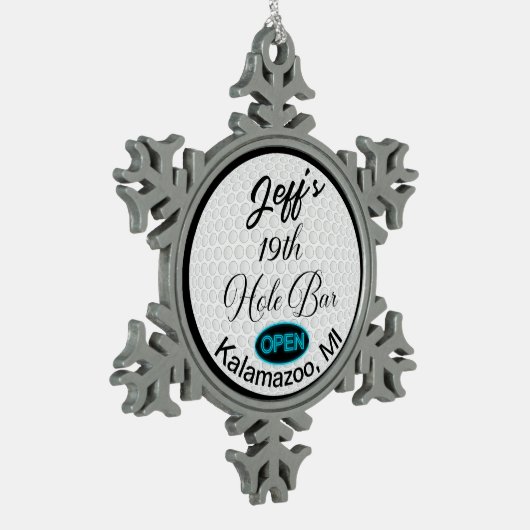第19ホールバーパーソナライズされたゴルフボールデザインバー スノーフレークピューターオーナメント (左)