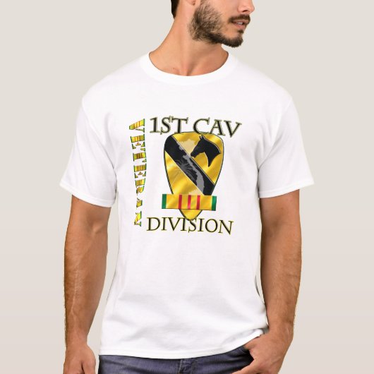 第1 Cav DIVベトナムの退役軍人 Tシャツ (正面)