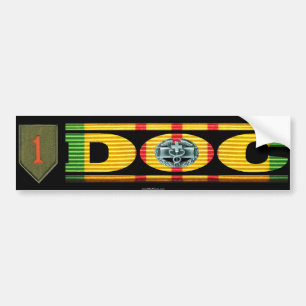 第1 Inf. Div. CMBのステッカーが付いているDOC バンパーステッカー