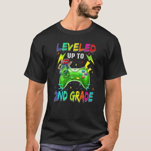 第2グレードのロック解除されたビデオゲーム新学期 Tシャツ (正面)