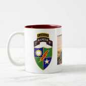 第2大隊- /Tab第75レーンジャー-写真のマグ ツートーンマグカップ (左)