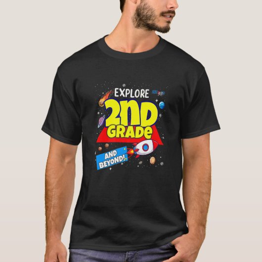 第2学年を超えた探検新学期少年G Tシャツ (正面)