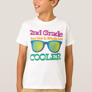 第2学校の等級によって得られるよりクールなワイシャツ最初日 Tシャツ