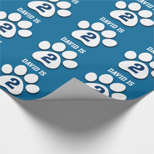 第2誕生日の名前をカスタムするの青い足はP05を印刷します ラッピングペーパー (コーナー)