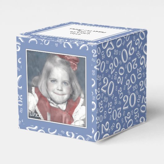 第20回写真集 – 青/白の数字パターン フェイバーボックス (正面サイド)
