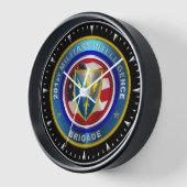 第201軍隊情報旅団 壁時計 (傾斜)