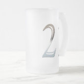 第21誕生日プレゼントのための21曇らされたガラスのマグ フロストグラスビールジョッキ (正面右)