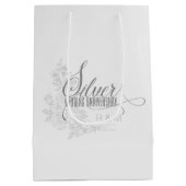 第25回シルバー記念イニシャルとホワイトローズ ミディアムペーパーバッグ (裏面)