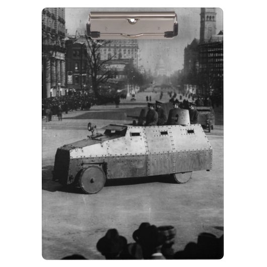 第27 1917年3月:  装甲車両の艦隊 クリップボード (正面)