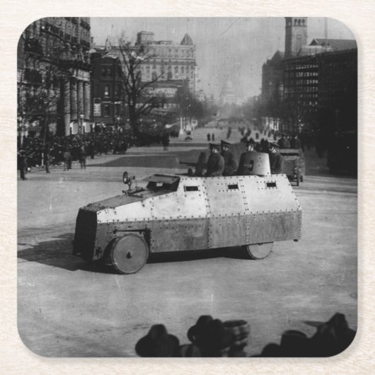 第27 1917年3月:  装甲車両の艦隊 スクエアペーパーコースター (正面)