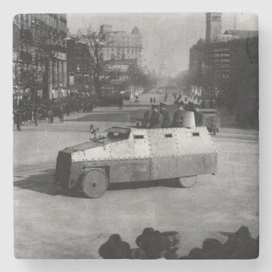 第27 1917年3月:  装甲車両の艦隊 ストーンコースター (正面)