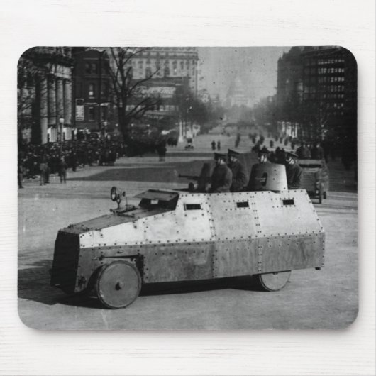 第27 1917年3月:  装甲車両の艦隊 マウスパッド (正面)