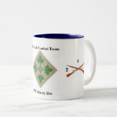 第2 Bn.の第8歩兵の第4歩兵Divのマグ ツートーンマグカップ (正面右)