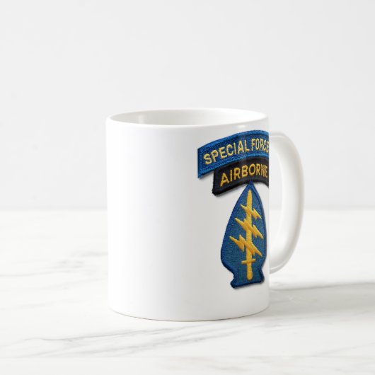 第3特殊部隊グリーンベレー退役軍人マグ コーヒーマグカップ (正面右)