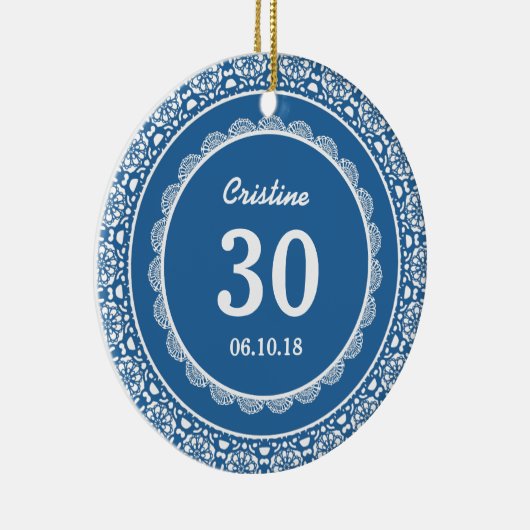 第30レースD02が付いている誕生日の想い出の品の青 セラミックオーナメント (右)