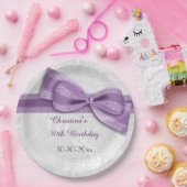 第30誕生日の紫色のダマスク織およびフェイクな弓 ペーパープレート (パーティー)